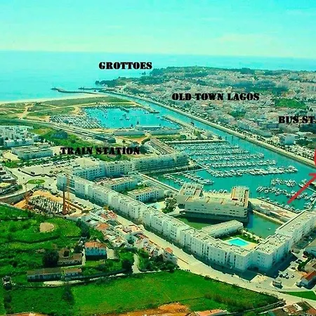 With Panoramic Yacht Marina Views * ラゴス