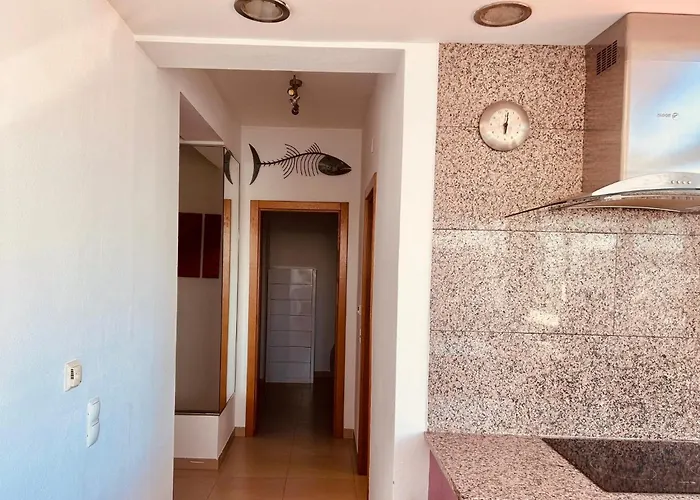 With Panoramic Yacht Marina Views Appartamento